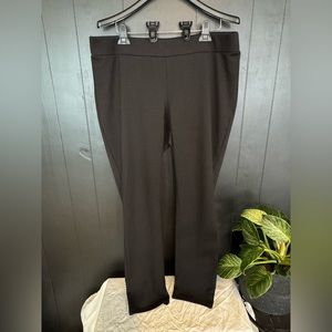 White House Black Market black pull on pants skinny leg